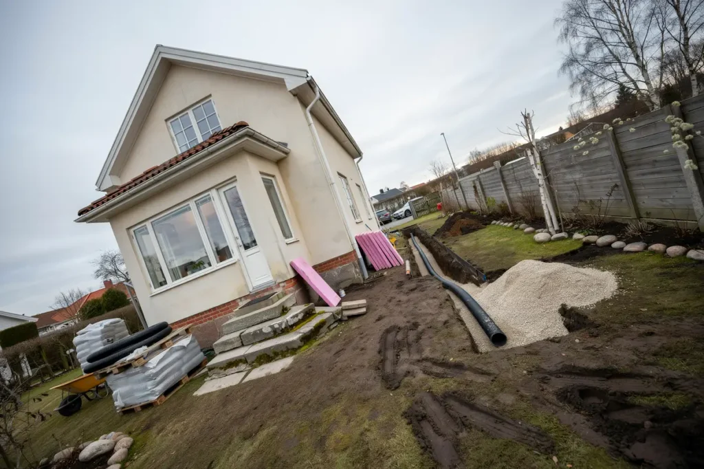 k llarrenovering och dr nering av husgrund smarta tg rder som skyddar huset och h jer v rdet