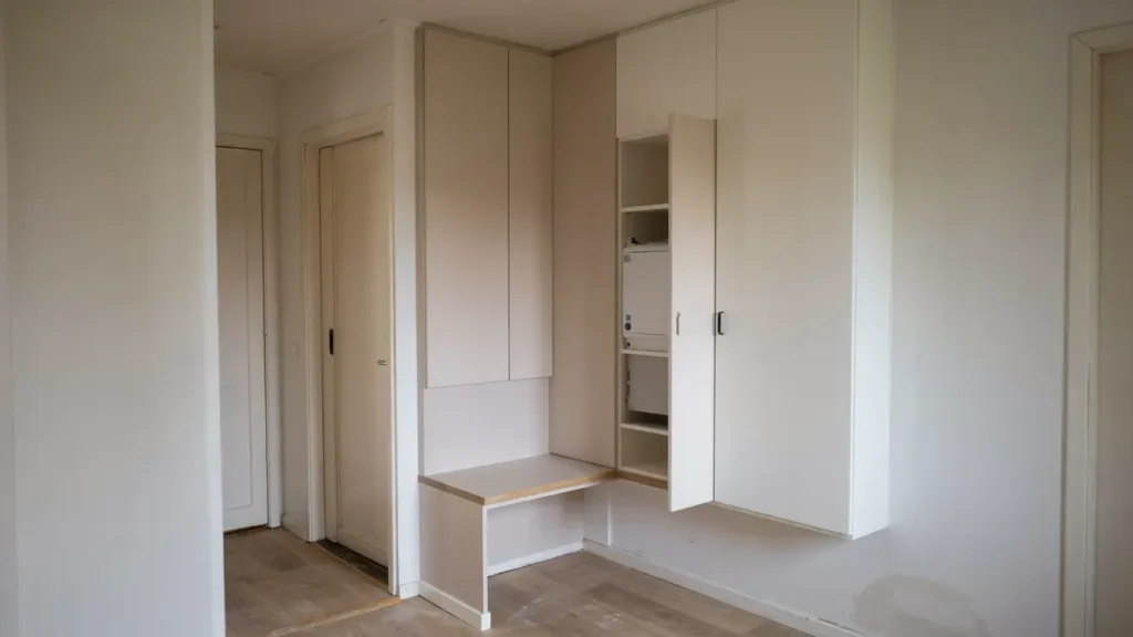 specialsnickerier och smart f rvaring i hall i kers styckebruk